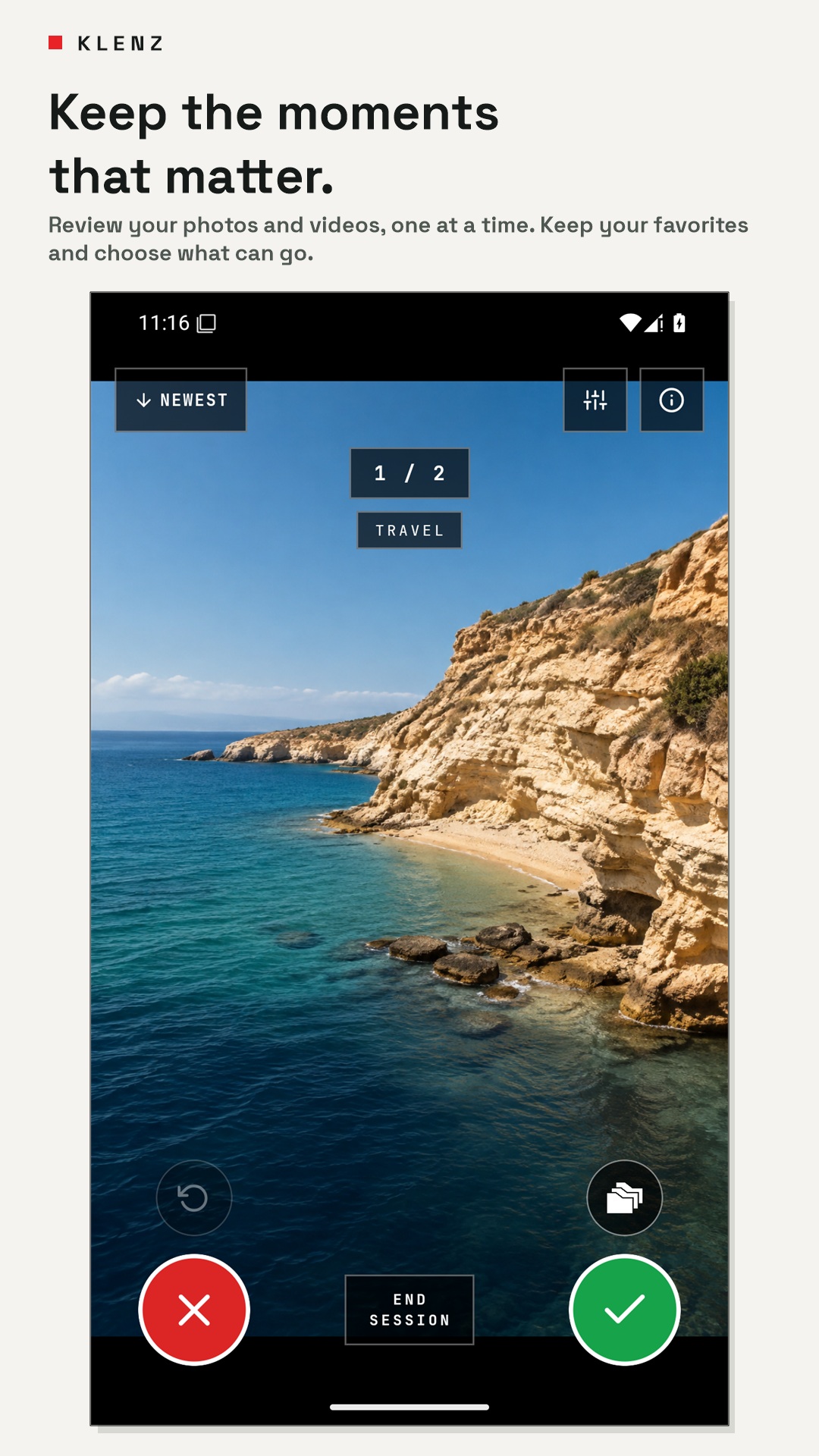 A coastal photo in Klenz, with controls to keep it or queue it for deletion.